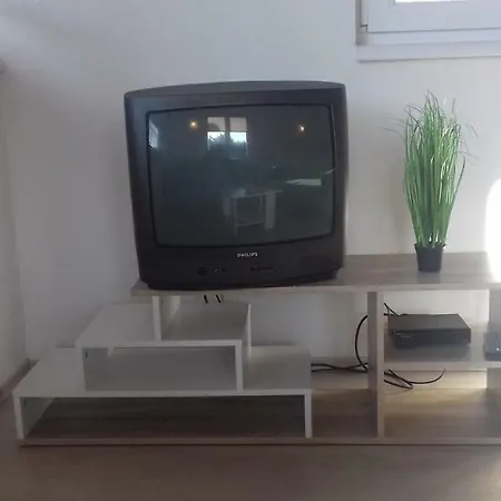 Deny Apartman